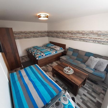 Apartmán s privátní VÍŘIVKOU Bzenec Exterior foto